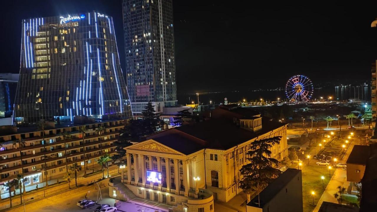 Apartment Boulevardside Batumi Ngoại thất bức ảnh